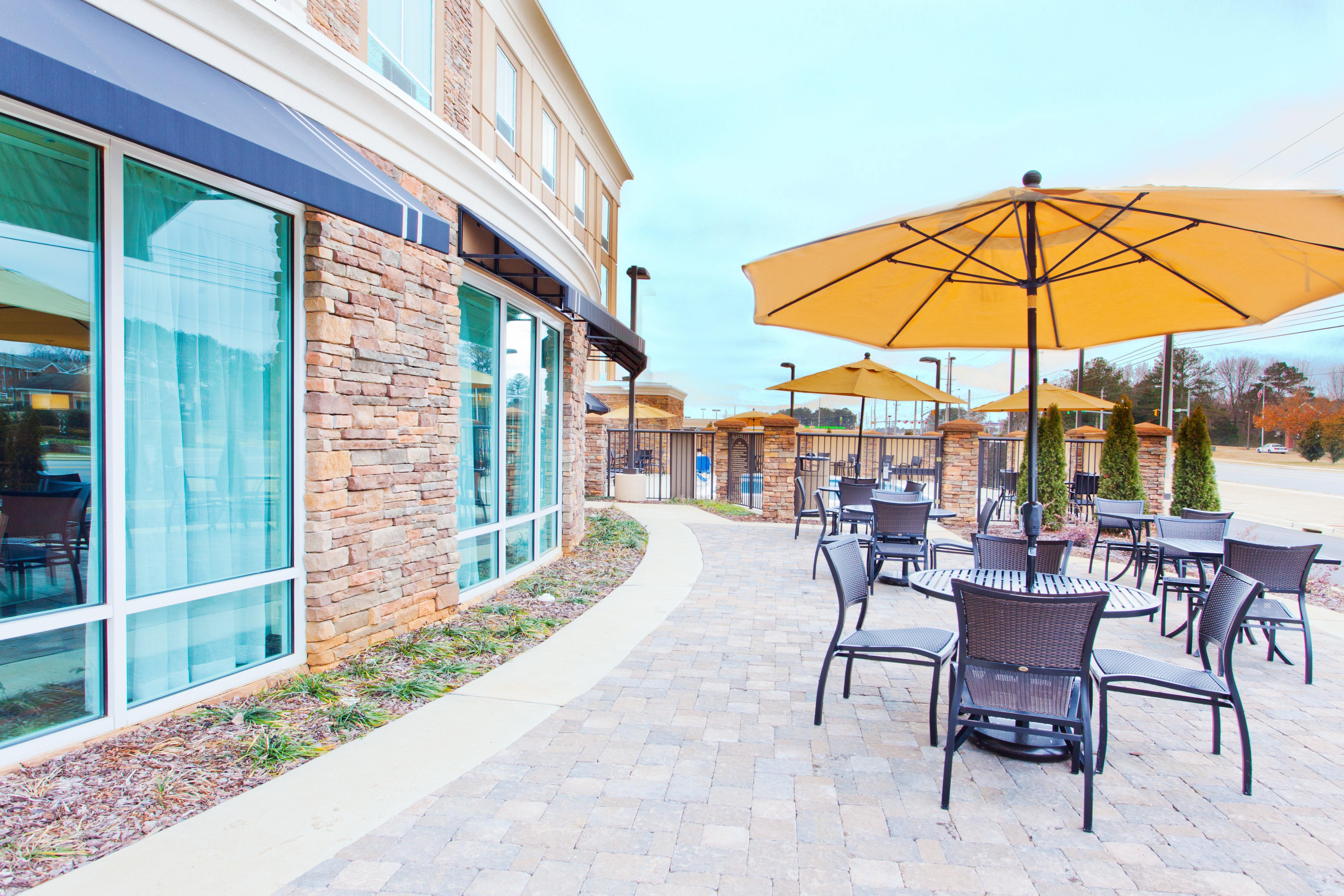 Holiday Inn Express Hotel & Suites Huntsville West - Research Park By Ihg Bagian luar foto
