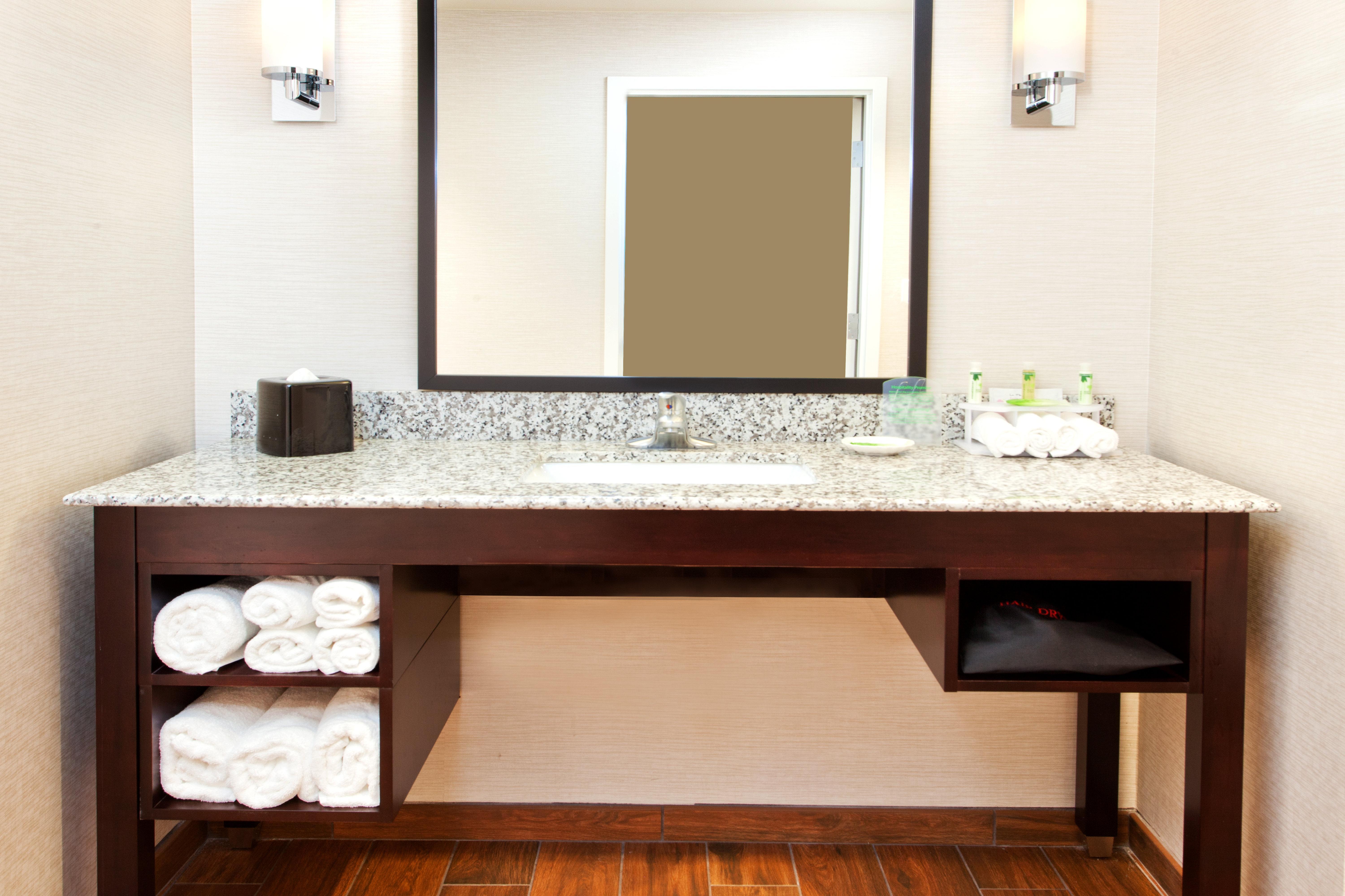 Holiday Inn Express Hotel & Suites Huntsville West - Research Park By Ihg Bagian luar foto